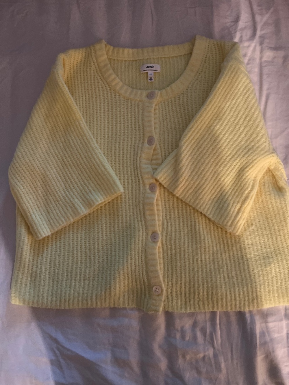 Super cute Aerie yellow knit short-sleeve top